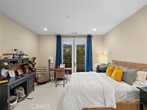 137  Sunset  , Irvine, CA