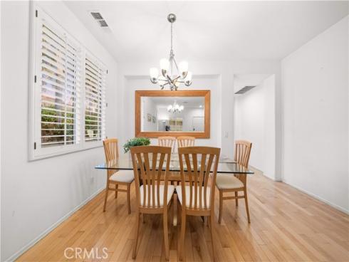 26  Appleglen  , Irvine, CA