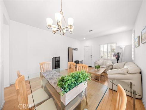 26  Appleglen  , Irvine, CA