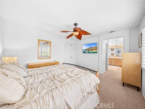 26  Appleglen  , Irvine, CA