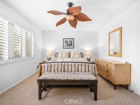 26  Appleglen  , Irvine, CA