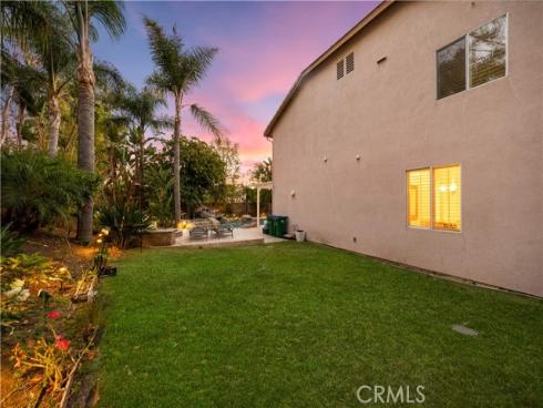 26  Appleglen  , Irvine, CA