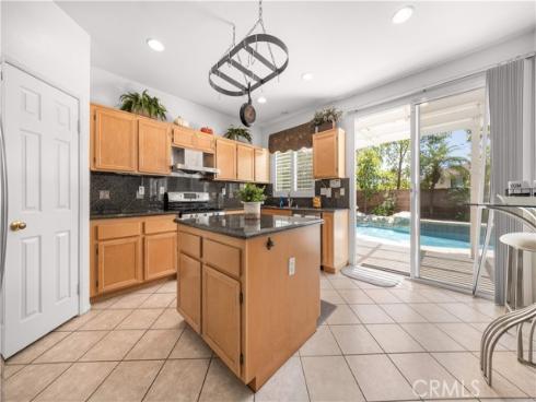 26  Appleglen  , Irvine, CA