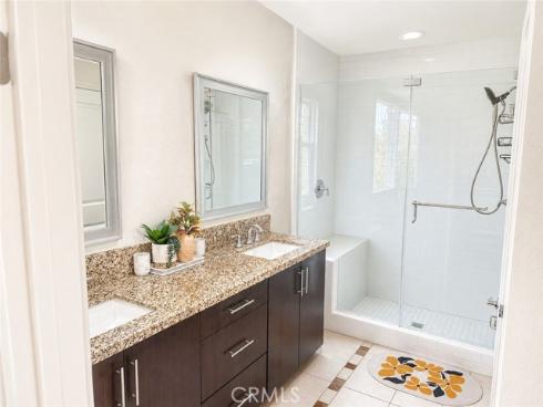 21  Gramercy  204 , Irvine, CA
