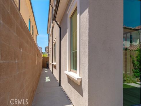222 Fiore , Irvine, CA