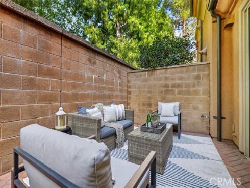 268 Overbrook , Irvine, CA