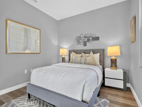 268 Overbrook , Irvine, CA
