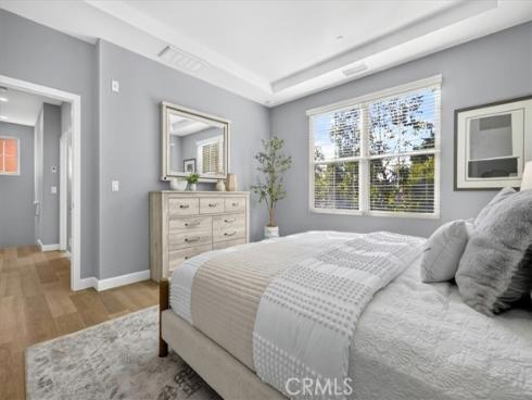 268 Overbrook , Irvine, CA