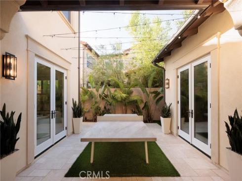 93 Parson Brown , Irvine, CA