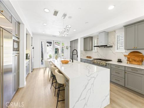 21  Rose Trellis  , Irvine, CA