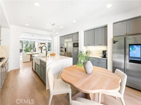 21  Rose Trellis  , Irvine, CA