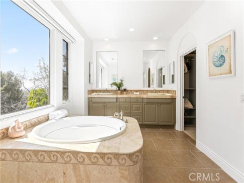 21  Rose Trellis  , Irvine, CA