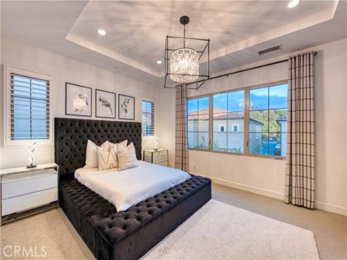 68 English Saddle , Irvine, CA