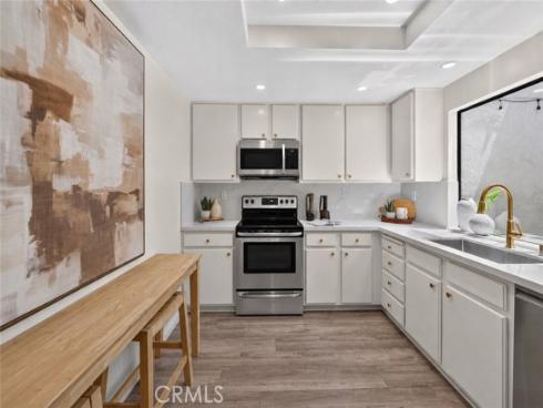 104  Navarre  , Irvine, CA