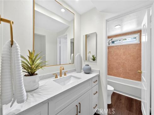 104  Navarre  , Irvine, CA