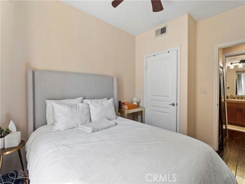 3338 Watermarke , Irvine, CA