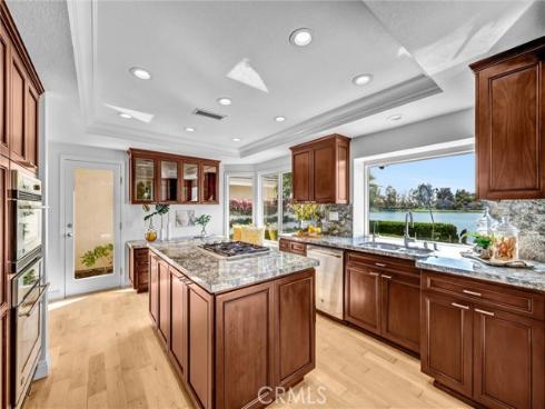 70 Fairlake , Irvine, CA