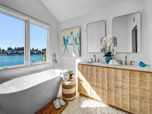 70 Fairlake , Irvine, CA