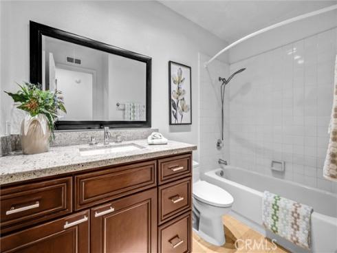 70 Fairlake , Irvine, CA