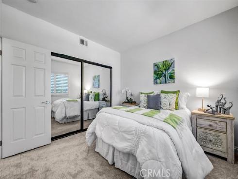 70 Fairlake , Irvine, CA