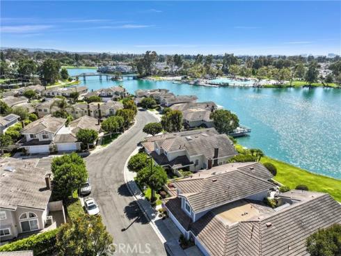 70 Fairlake , Irvine, CA