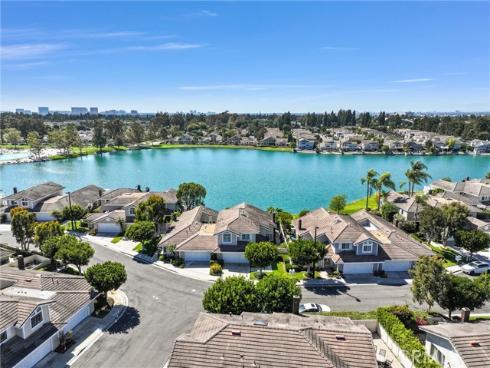 70 Fairlake , Irvine, CA