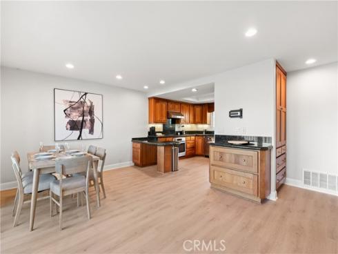 25  Lakeview  60 , Irvine, CA