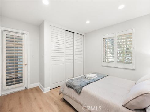 25  Lakeview  60 , Irvine, CA