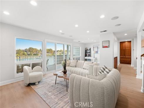 25  Lakeview  60 , Irvine, CA