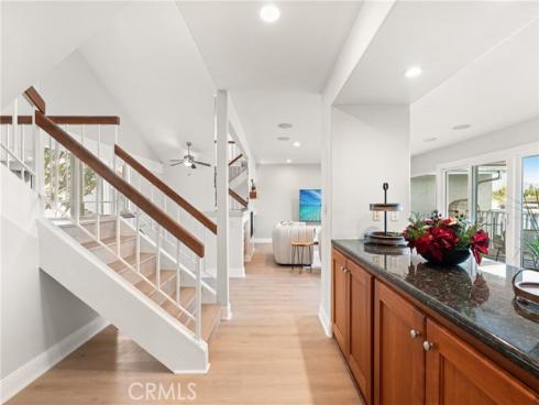 25  Lakeview  60 , Irvine, CA