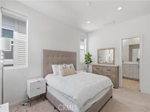 143 Fable , Irvine, CA