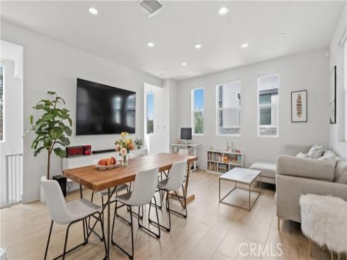 143 Fable , Irvine, CA