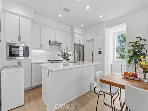 143 Fable , Irvine, CA