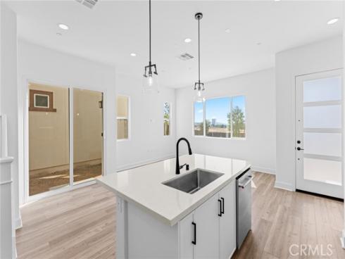 105 Moody , Irvine, CA