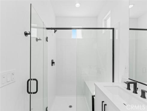 105 Moody , Irvine, CA