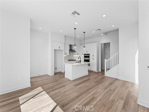 105 Moody , Irvine, CA