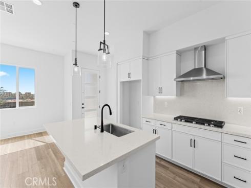 105 Moody , Irvine, CA