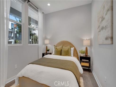 100 Tenor , Irvine, CA
