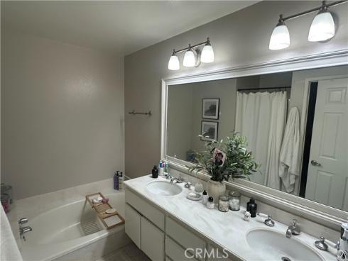 11  Beechwood  , Irvine, CA
