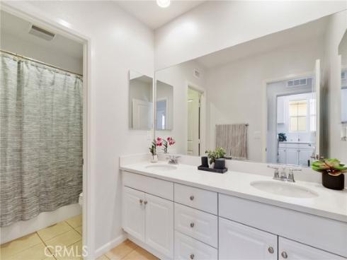 111 Bumblebee , Irvine, CA