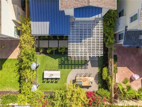 111  Bumblebee  , Irvine, CA