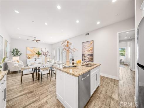 220  Follyhatch  , Irvine, CA