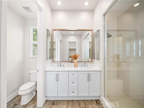220  Follyhatch  , Irvine, CA