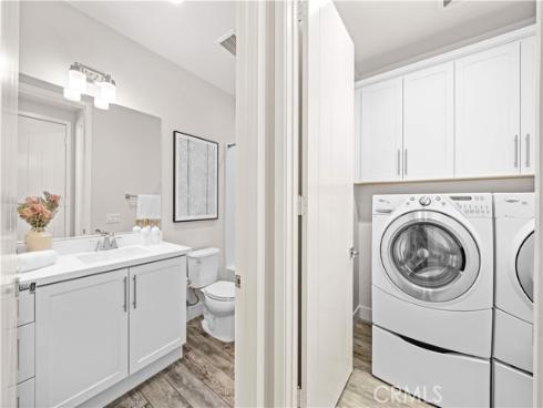 220  Follyhatch  , Irvine, CA