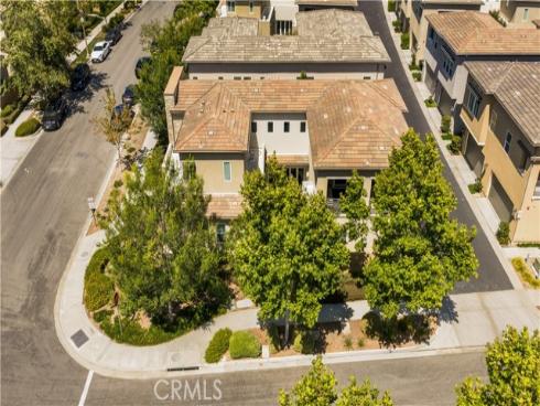 220  Follyhatch  , Irvine, CA
