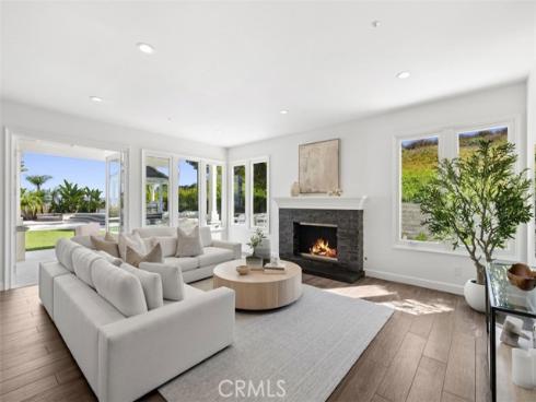 21  Chester  , Irvine, CA