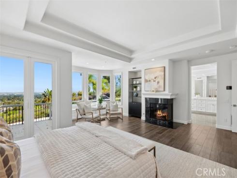 21  Chester  , Irvine, CA