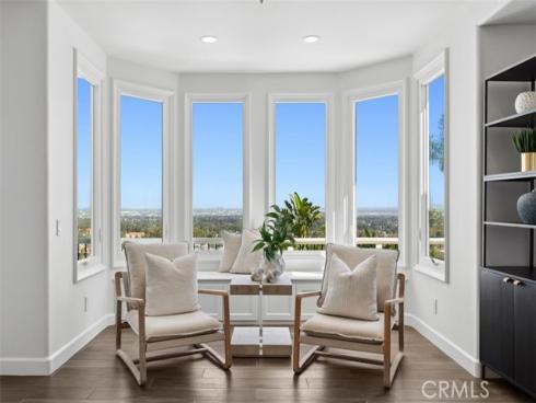 21  Chester  , Irvine, CA