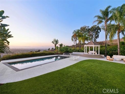 21  Chester  , Irvine, CA