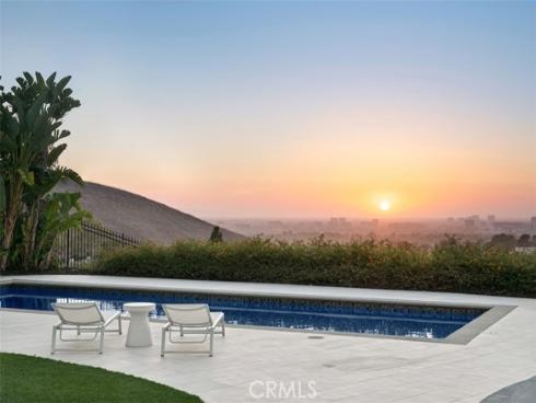 21  Chester  , Irvine, CA